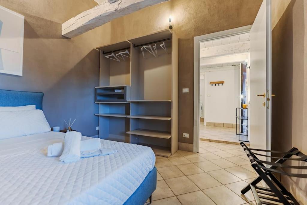 Appartamento I Tetti Rossi - City Center Пинероло Екстериор снимка